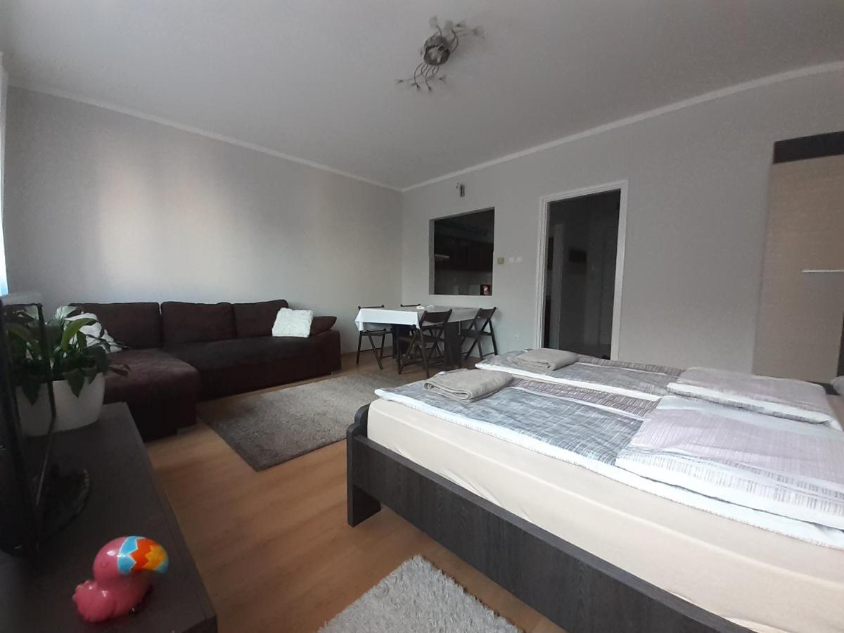 Tukan Apartman Хайдусобосло Экстерьер фото